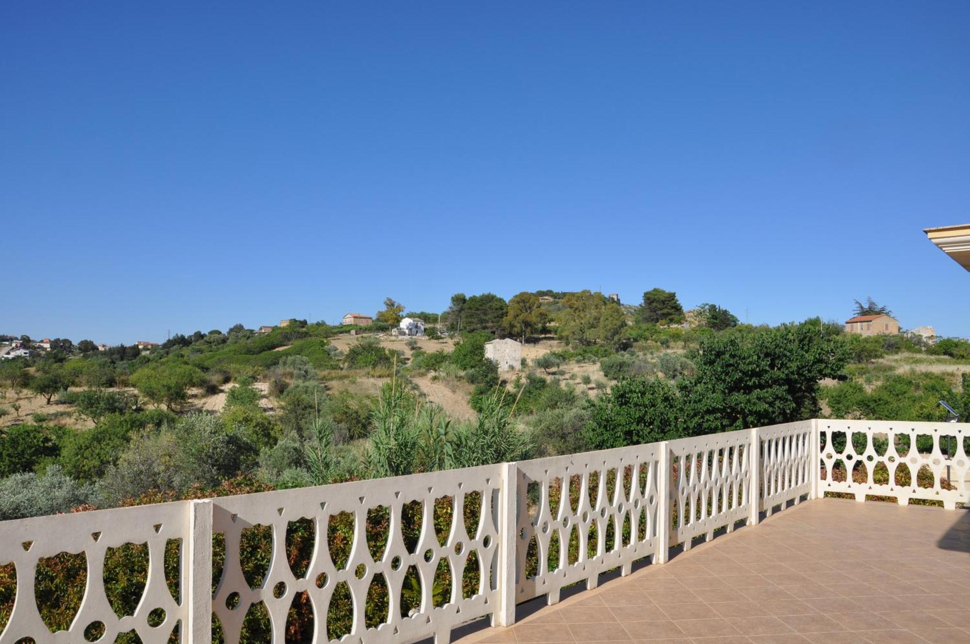 B&B La Terrazza Degli Scrittori Racalmuto Dış mekan fotoğraf